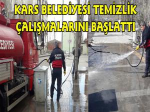 Kars Belediyesi Caddelerde Temizlik Çalışmalarını Başlattı