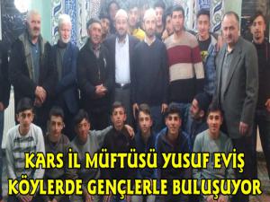 Kars İl Müftüsü Yusuf Eviş Gençlerle Biraraya Geldi