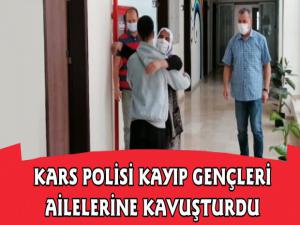 Kars Polisi 17 Yaşındaki Kayıp İki Genci Buldu