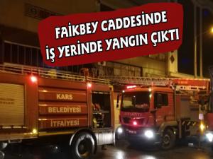 Kars'ta Gece Saatlerinde İşyerinde Yangın Çıktı