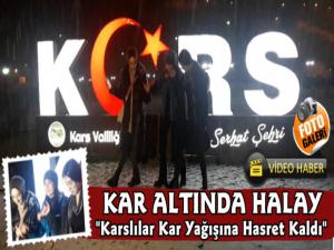 Kars'ta Kar Yağışını Halaylarla Karşıladılar