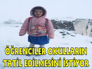 Kars'ta Öğrenciler Okulların Tatil Edilmesini İstiyor