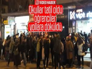 Kars'ta Okullara Korona Tatili Verildi Öğrenciler Otogarlara Akın Etti