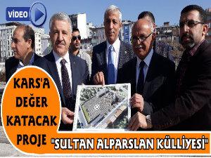 Kars'ta Yapılan Sultan Alparslan Külliyesi'nde Çalışmalar İncelendi