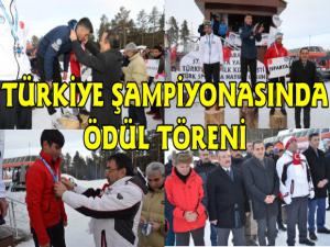 Sarıkamış'ta Türkiye Kızak Şampiyonasında Madalya Töreni