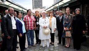 Emine Erdoğan, Ekvador'da Mindalae Müzesi'ni ziyaret etti