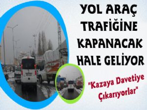 Hayvan Pazarı Kars'ta Trafiği Kilitliyor