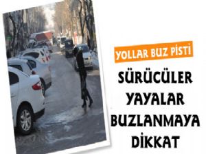 Kars'ta Buz tutan Yolar Kazalara Sebep Oluyor