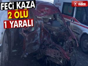 Tır ile Araç Çarpıştı; 2 ölü, 1 yaralı