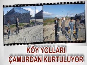 Kars'ta köy yolları yapılıyor