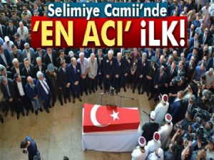 Selimiye Camii'nde 'en acı' ilk