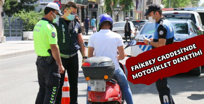 Kars'ta Polis Ekiplerinden Motosiklet Denetimi