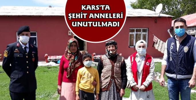 Kars'ta Şehit Anneleri Unutulmadı