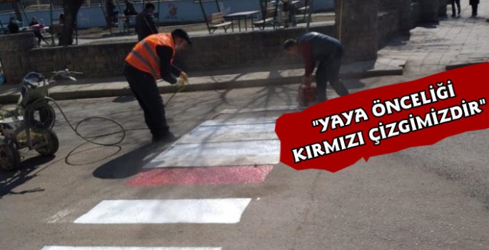 Kars'ta Yaya Geçitleri'nde Boya Çalışması