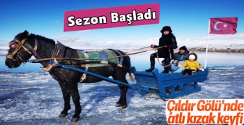 Yüzeyi Buz Tutan Çıldır Gölü'nde Atlı Kızak Sezonu Başladı